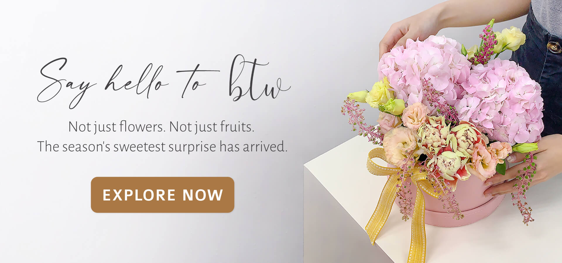Seasonal Flowers, Fruits and Hampers